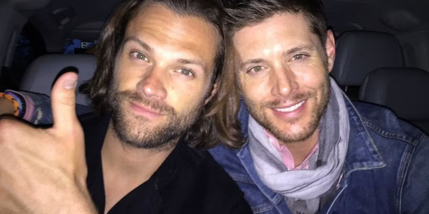 Jared Padelecki and Jensen Ackles with a selfie