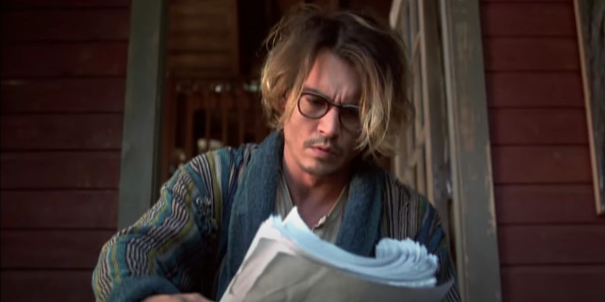 Johnny Depp como Mort Rainey lendo em Secret Window