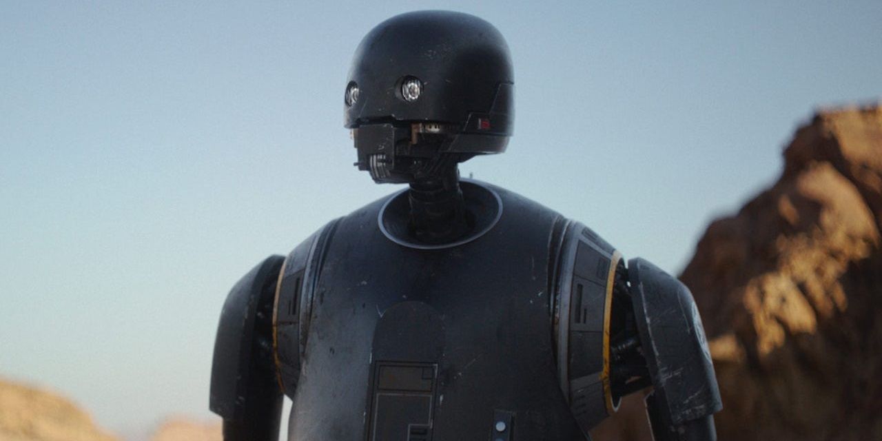 K-2SO in the desert in Rogue One
