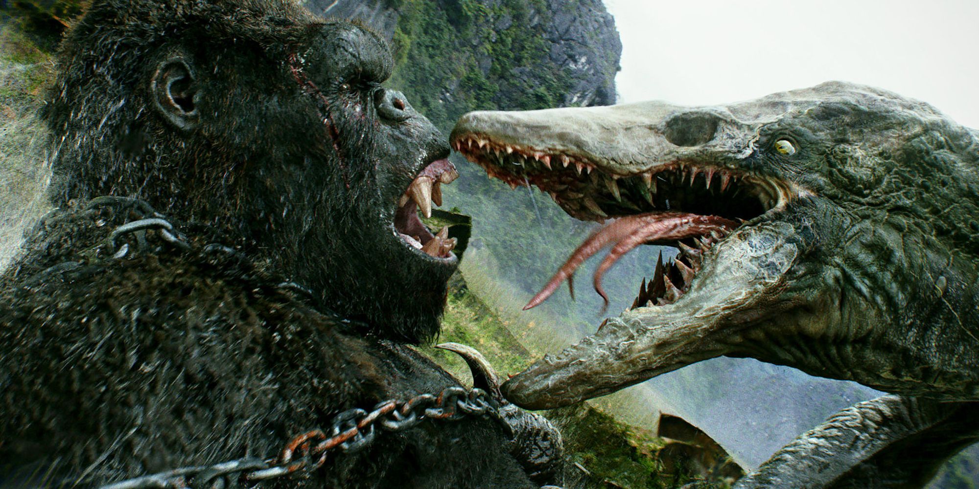 Kong fighting the Big One Skullcrawler in Kong Skull Island (2017)