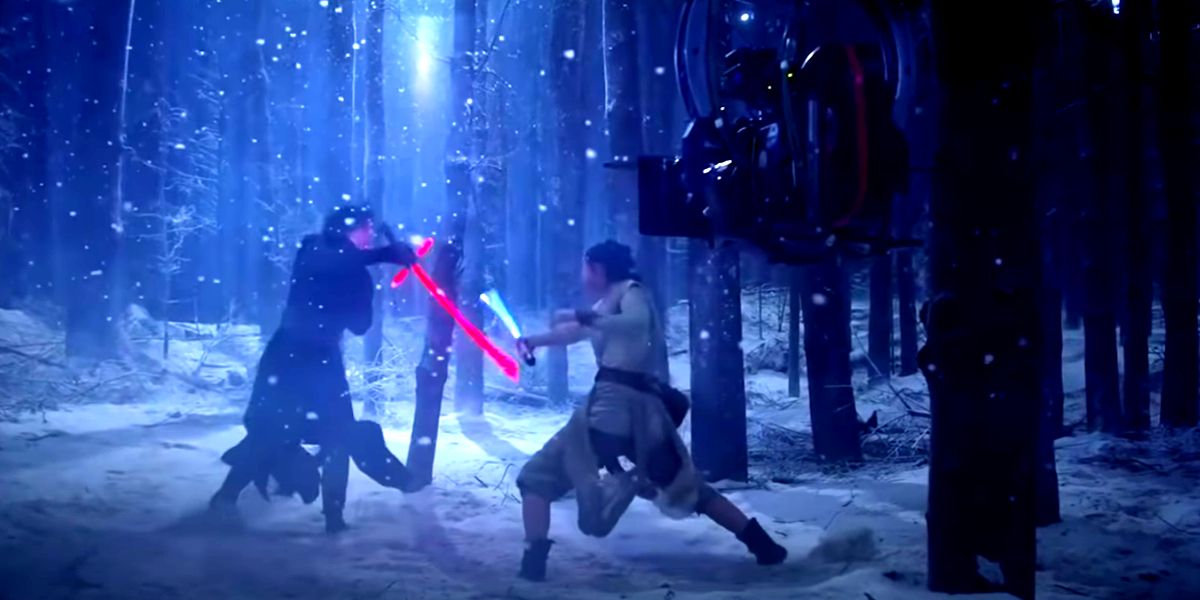 Lightsaber fight between Kylo Ren and Ray in Star Wars: The Force Awakens