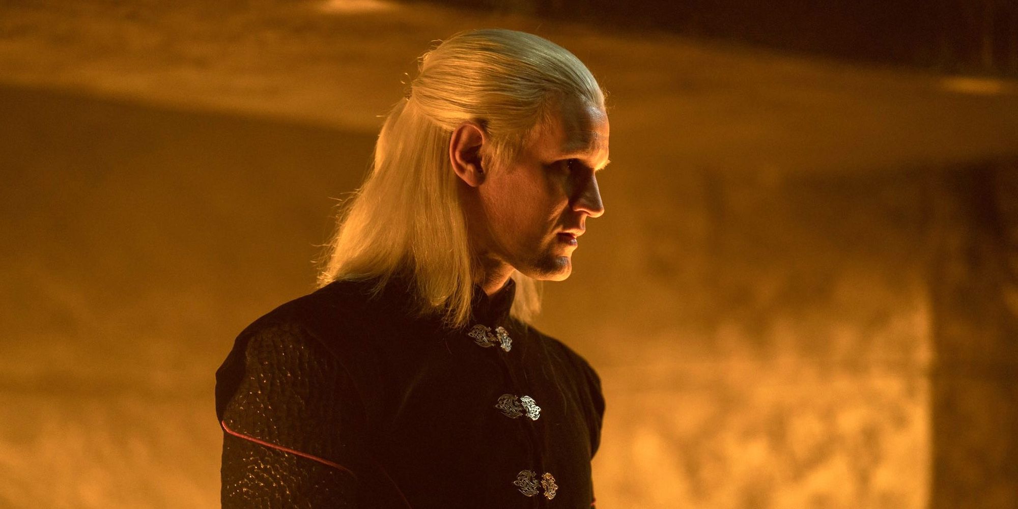 Matt Smith como Daemon Targaryen no final da primeira temporada de House Of The Dragon