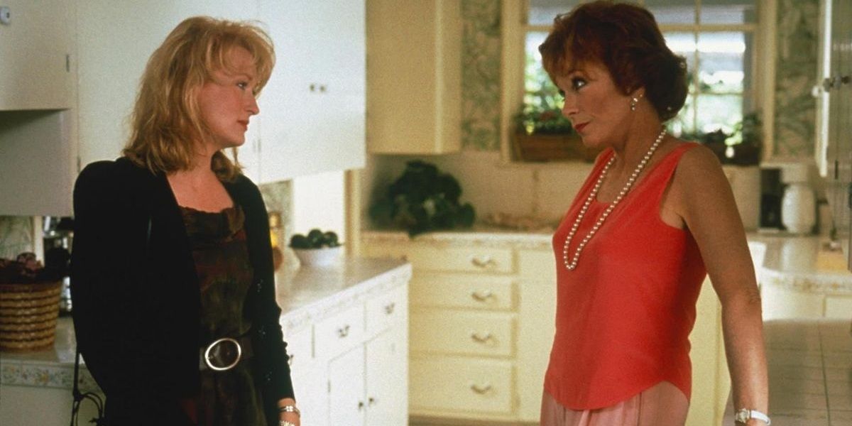 Meryl Streep and Shirley MacLaine in Postcards from the Edge