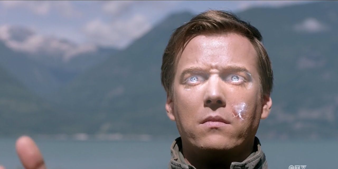 Michael flashes his eyes in Supernatural