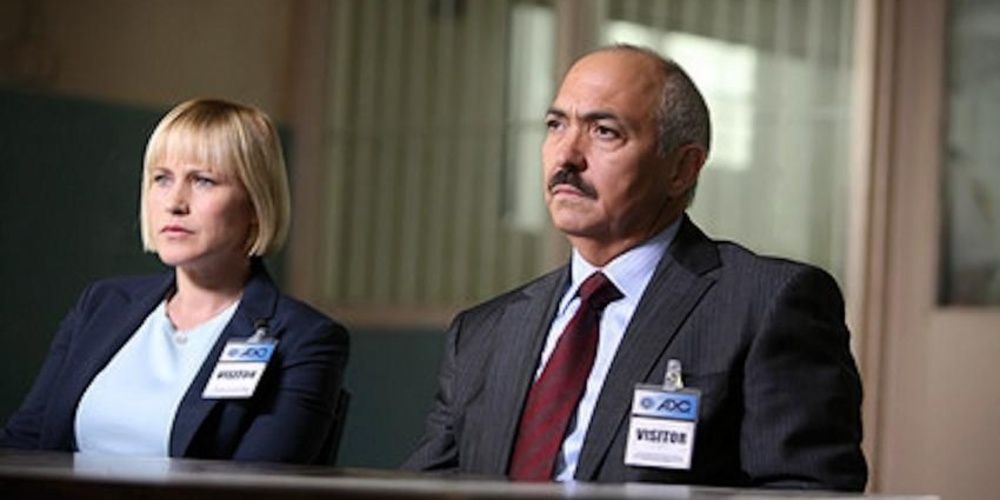 Miguel Sandoval in a courtroom with his colleague in Medium