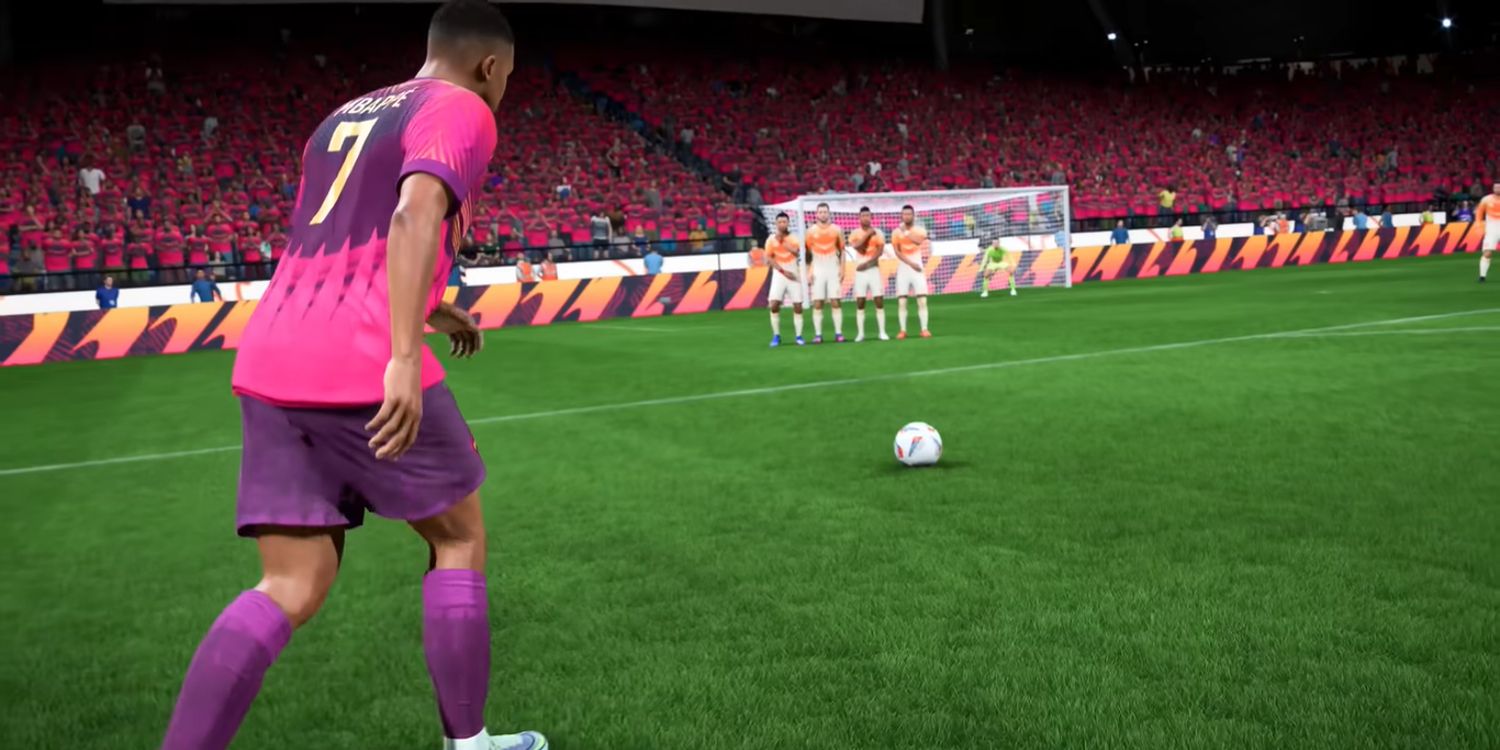 Kylian Mbappe sur le point de tirer un coup franc dans FIFA 23 Ultimate Team