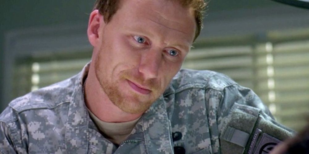 Owen Hunt in army fatigues in Grey's Anatomy 