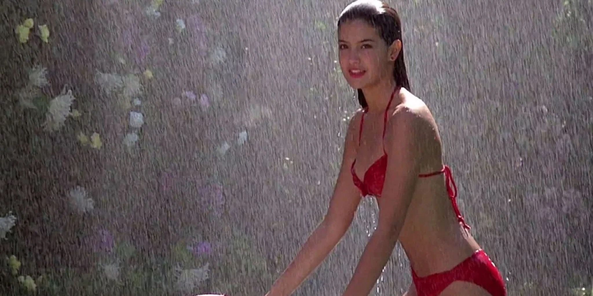 Phoebe Cates in Fast Times At Ridgemont High (1982)