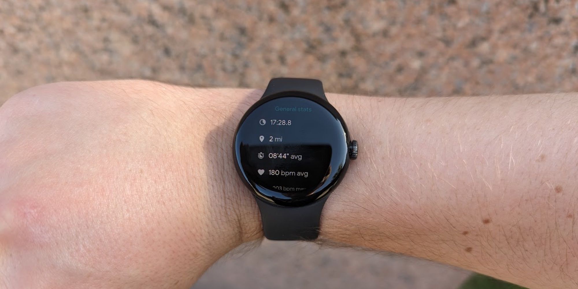 Running Stats screen on the Pixel Watch.