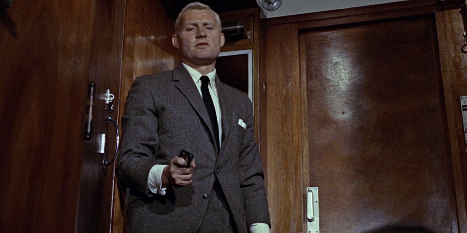 Red Grant on a train with a gun in From Russia with Love