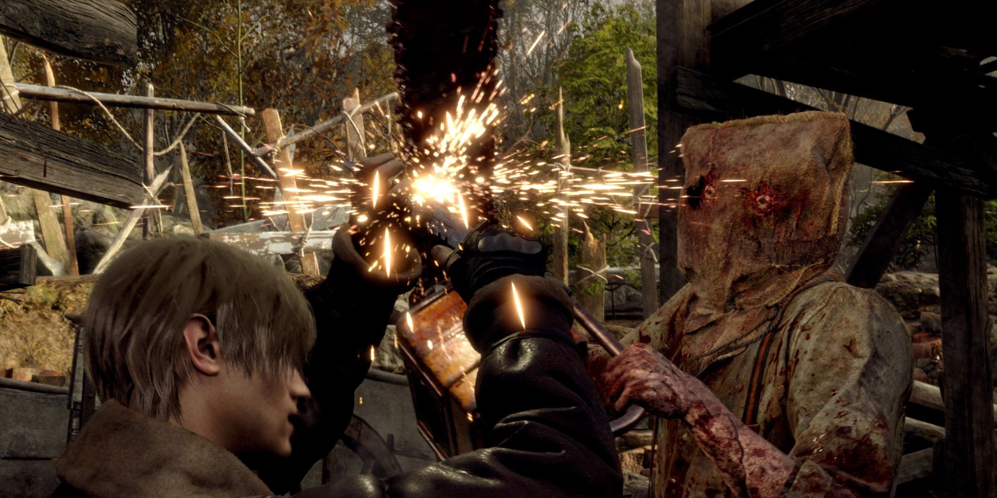 Leon lutando contra um homem com uma motosserra em uma captura de tela do Resident Evil 4 Remake