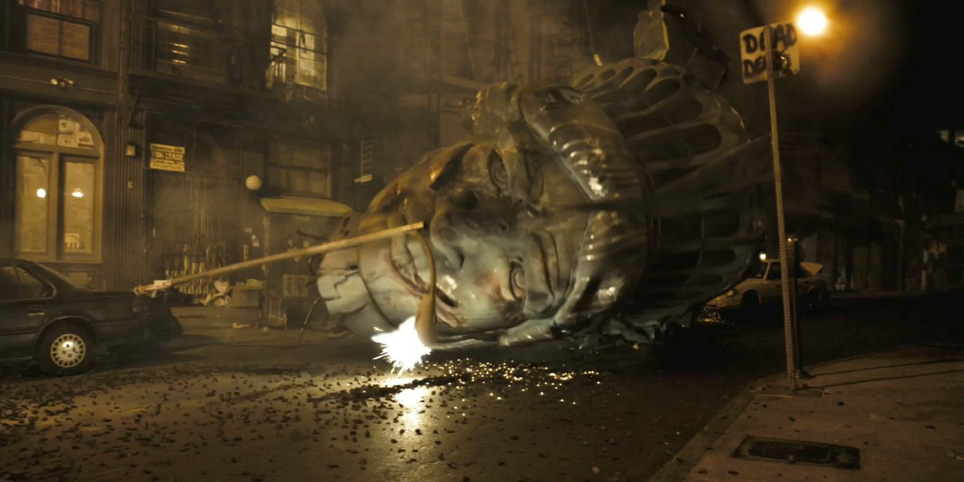 Statue of Liberty destroyed in cloverfield