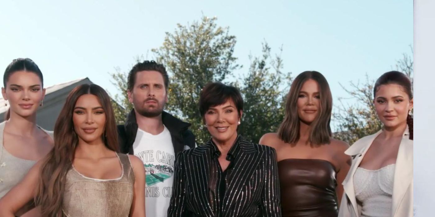 The Kardashians and Jenners smiling at the finale of their show