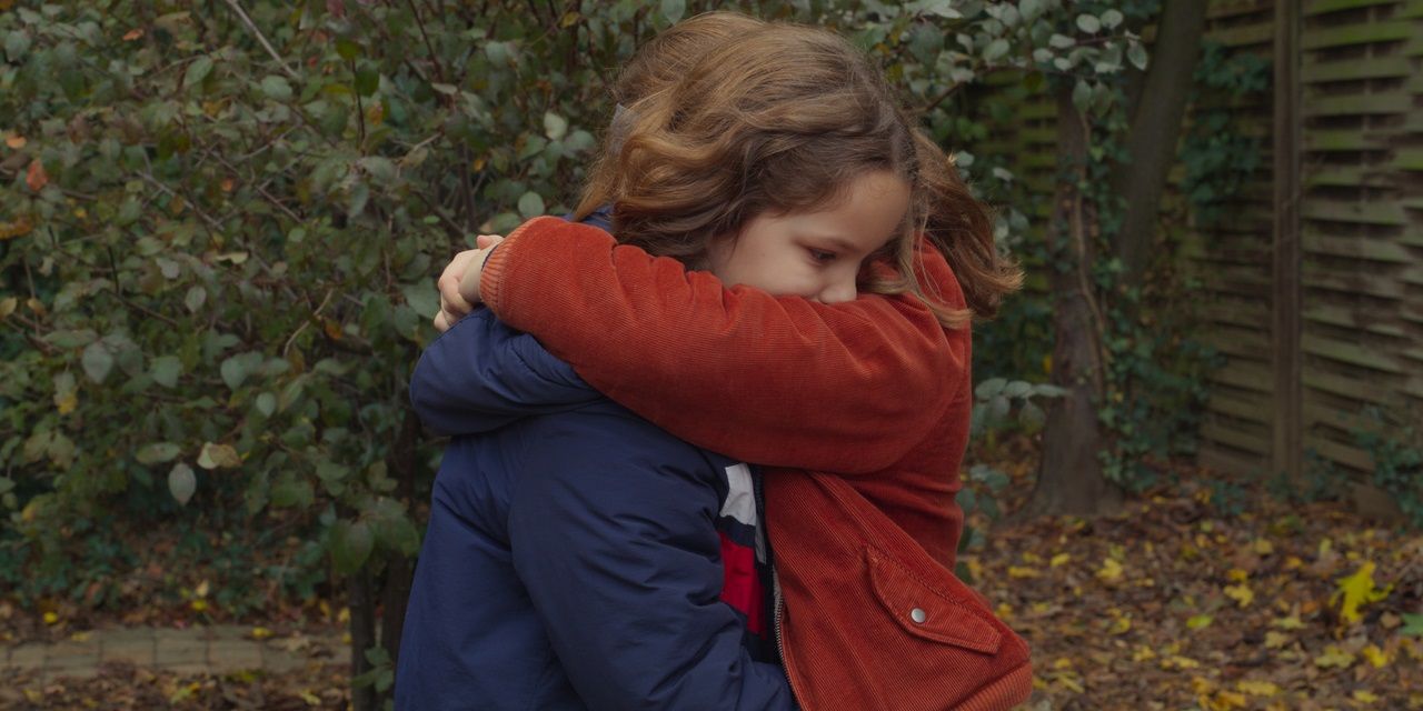 Two girls hugging in Petite Maman