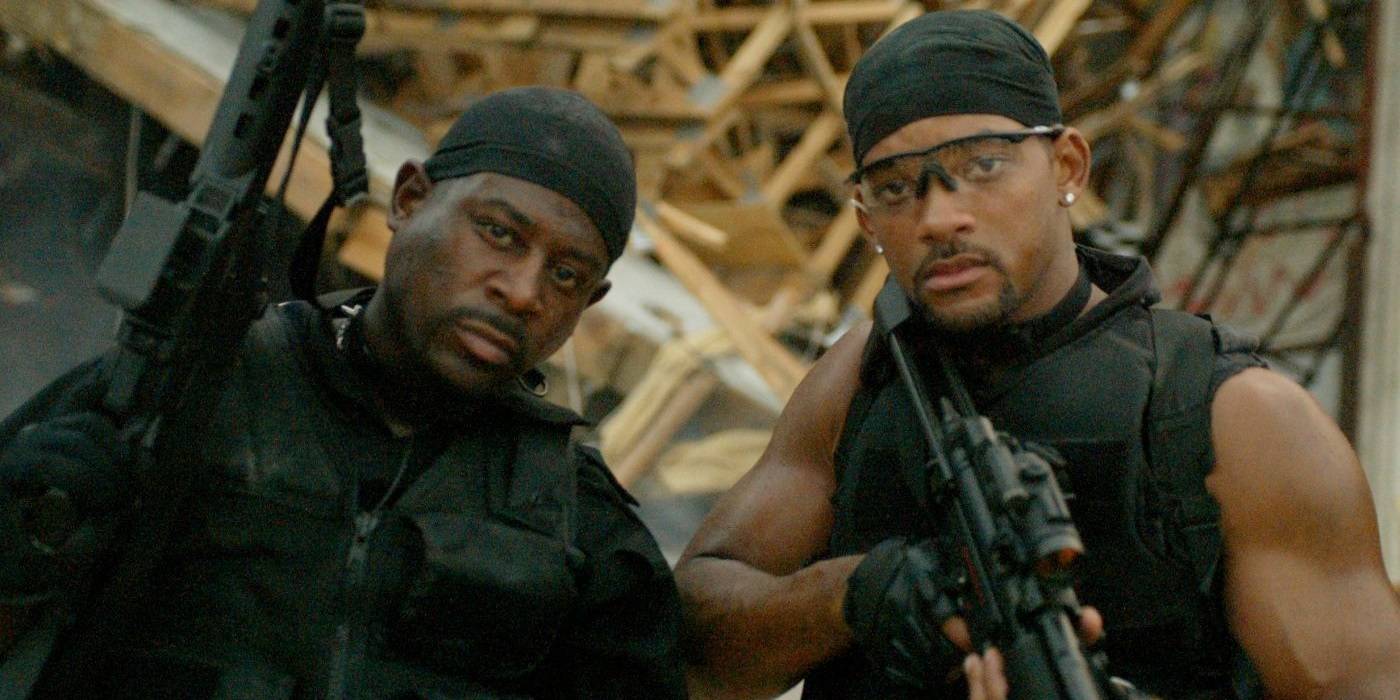 Will Smith e Martin Lawrence com rifles de assalto em Bad Boys II