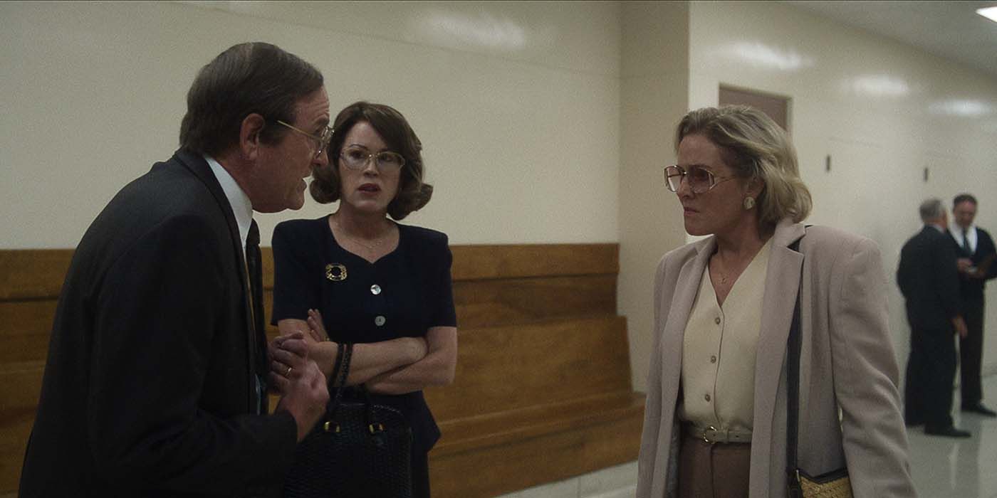 Lionel arguing with Joyce in court, Shari looking on in Monster: The Jeffrey Dahmer Story