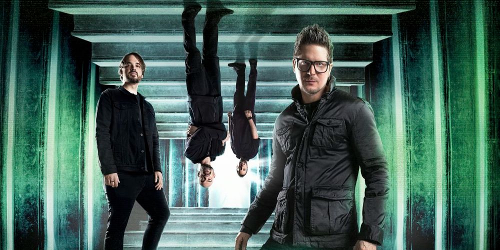 The Ghost Adventures cast poses for the poster