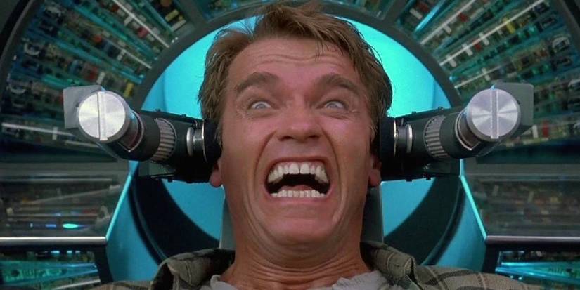 Arnold Schwarzenegeer uses the Rekall Machien in Total Recall
