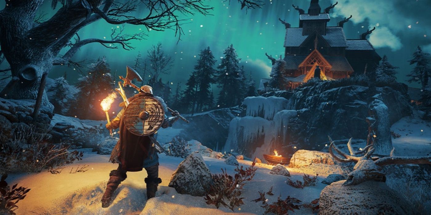 „Assassins Creed Valhalla“ veikėjas Eivoras matė aurorą virš didelio sniego namo.
