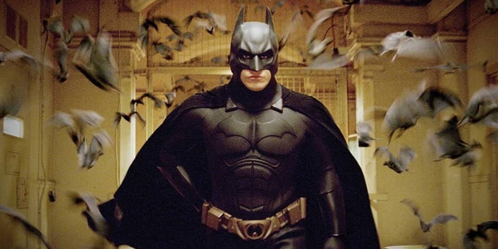 Batman_in_a_hallway_full_of_bats_in_Batman_Begins