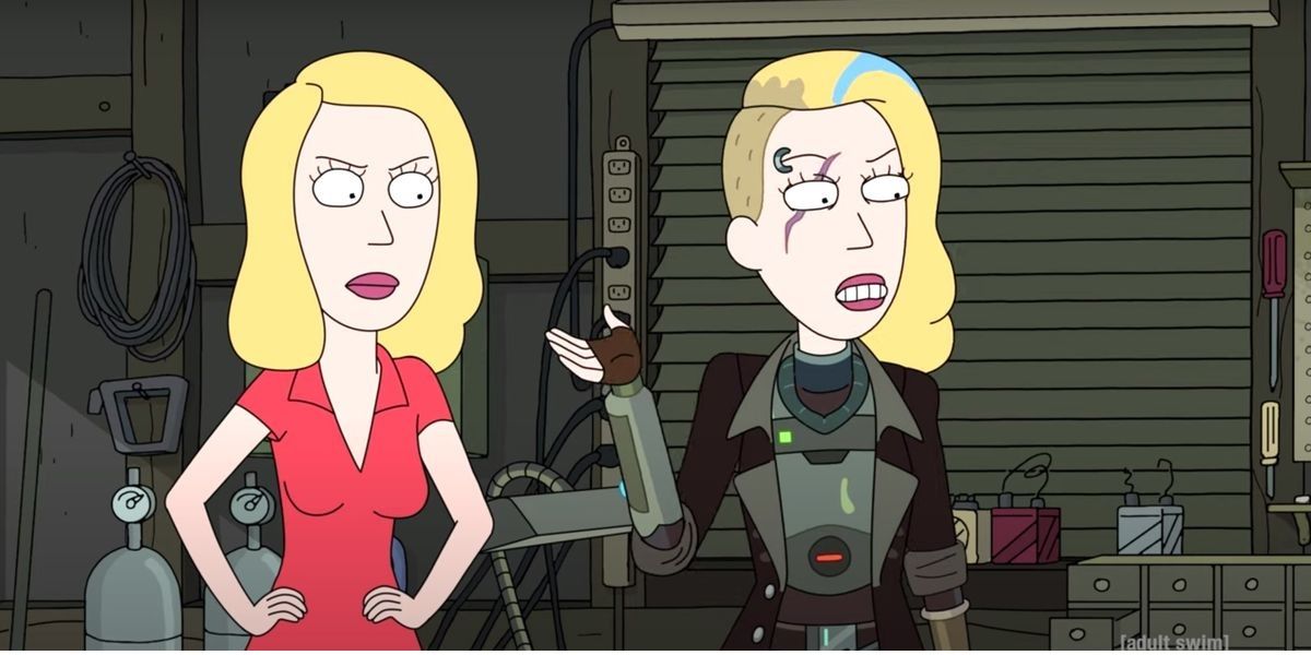 Beth e Space Beth na garagem em Rick and Morty