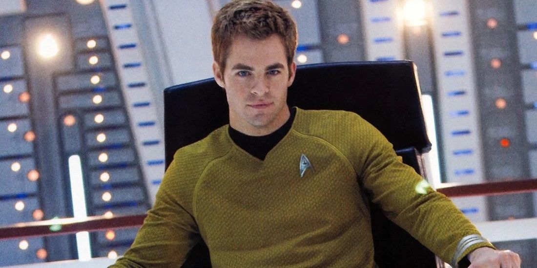 Captain_Kirk_on_the_bridge_of_the_Enterprise_in_Star_Trek_2009
