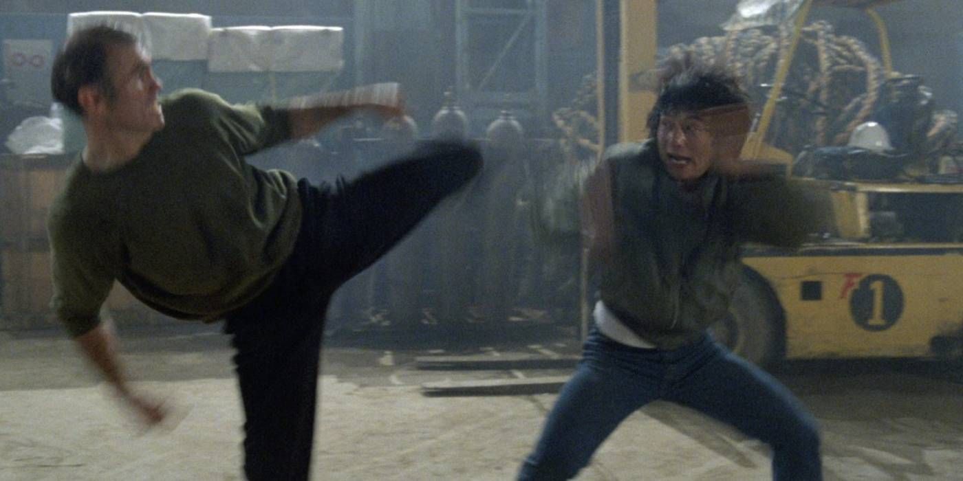Jackie Chan e Bill Wallace em foto de O Protetor