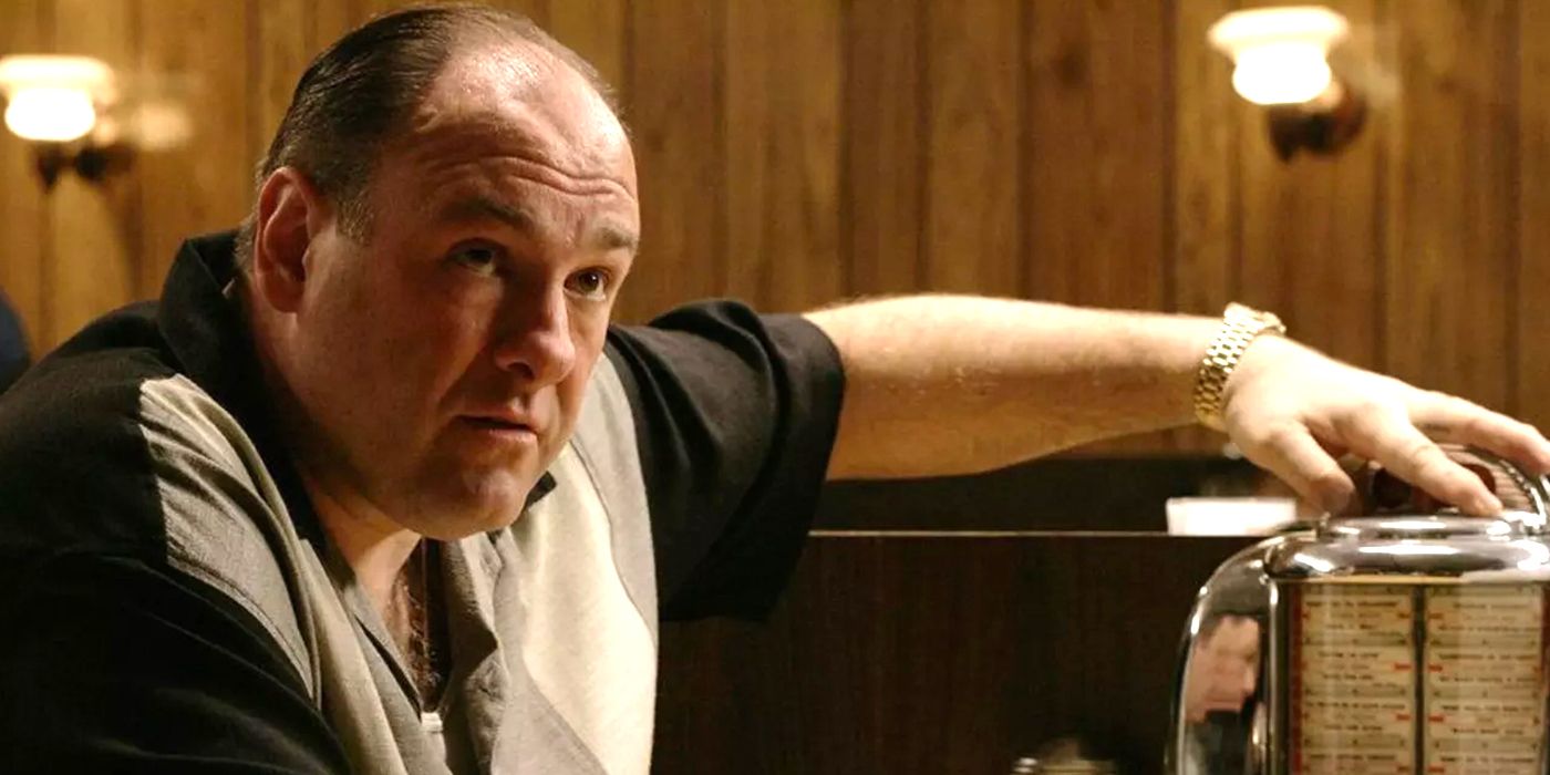 James Gandolfini looks up from the juke box in The Sopranos Series Finale