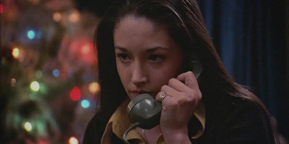 Jess Bradford on the phone in Black Christmas