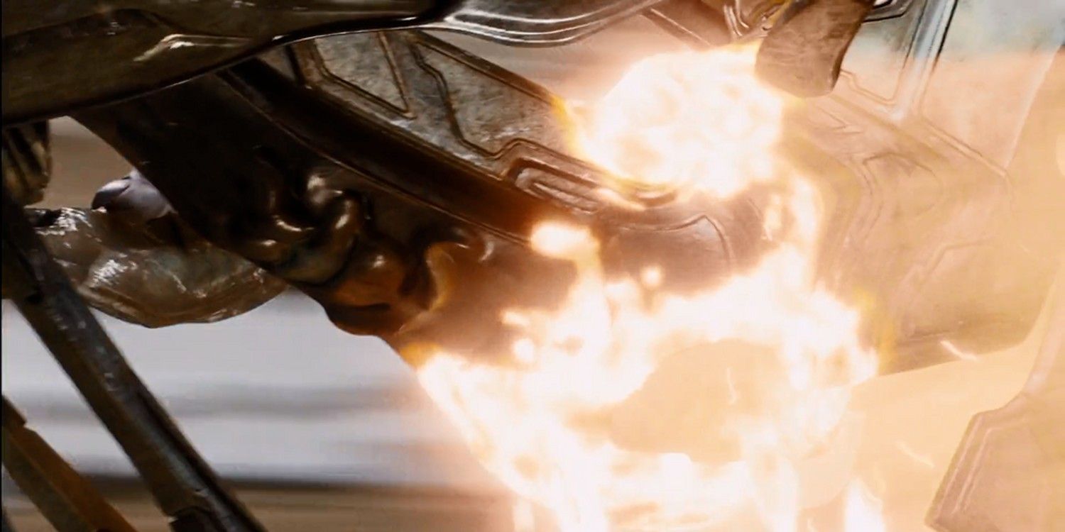 MCU Avengers Hawkeye Uses Incendiary Arrow On Loki's Chariot