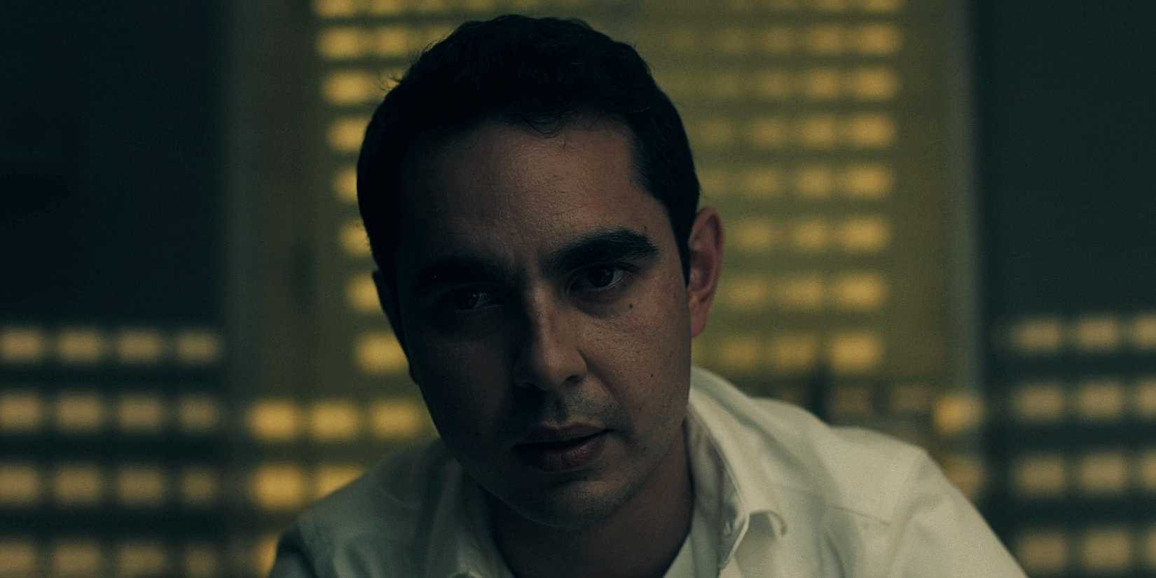 Max Minghella as Nick looking serious in The Handmaid's Tale season 5 episode 10