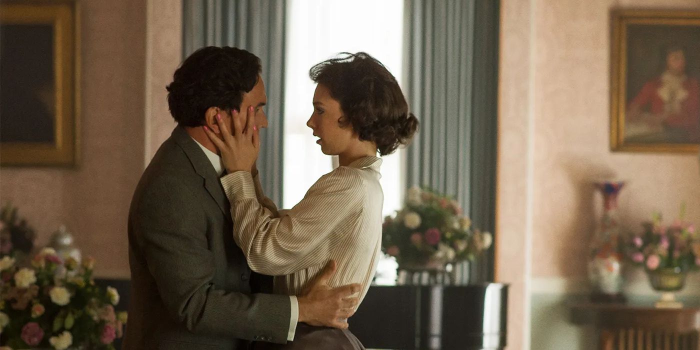 The Crown: Peter Townsend (Ben Miles) and Princess Margaret (Vanessa Kirby) embracing tenderly