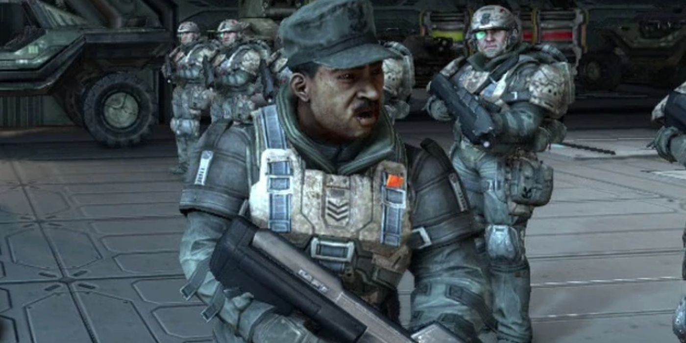 Sergeant Avery Johnson in combat armor and carrying an assault rifle in Halo.