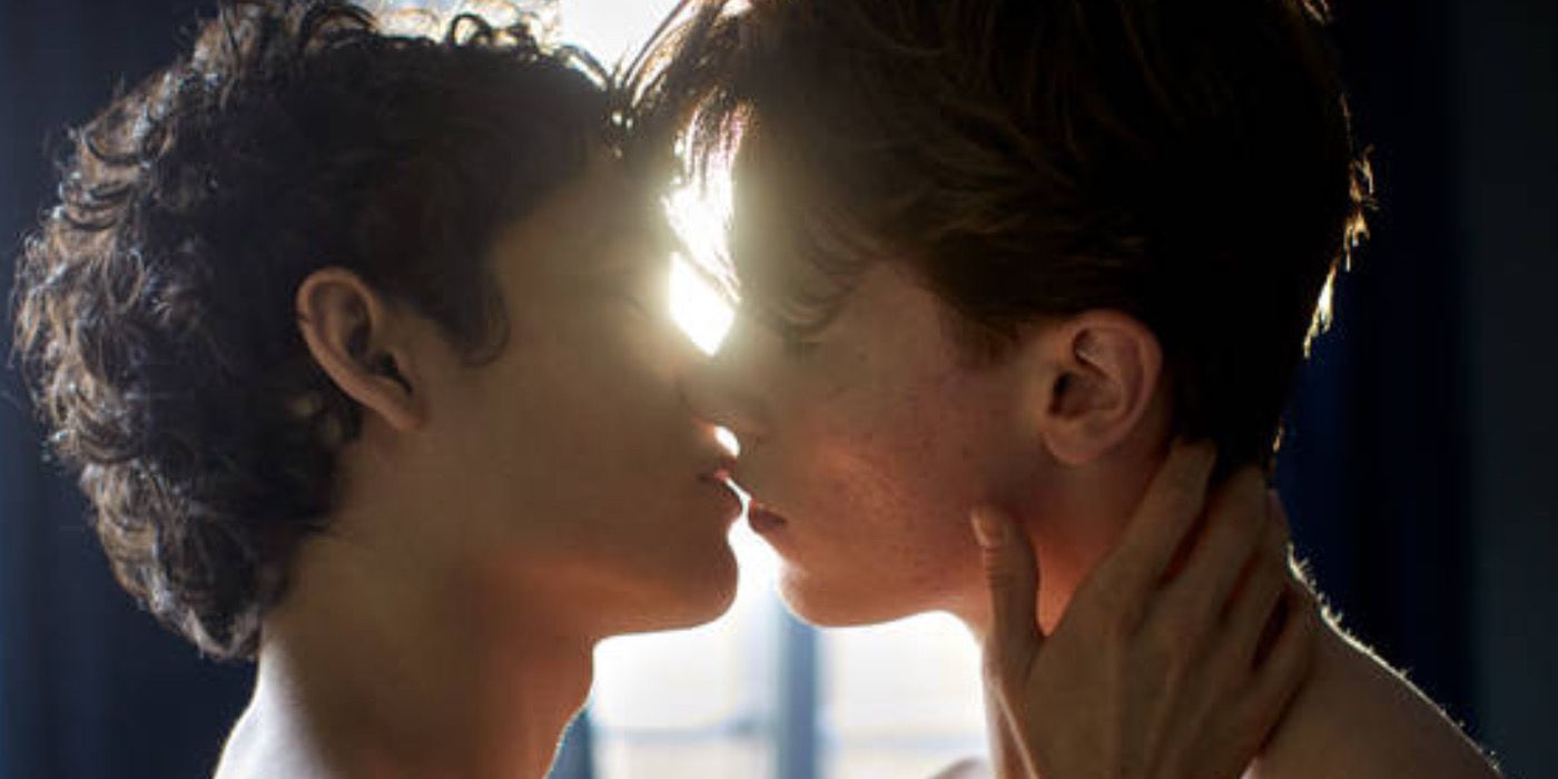 Simon And Wilhelm Kiss In Wilhelm's Room In Season 2 Of Young Royals