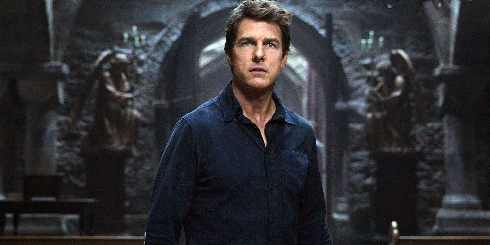 Nick stands in a crypt in The Mummy