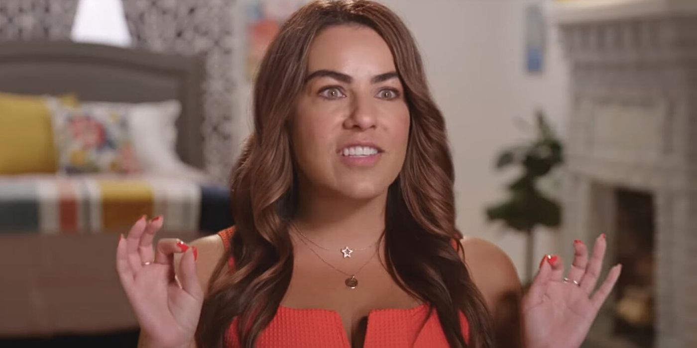 Veronica Rodriguez from 90 Day Fiancé wearing orange with her hands up
