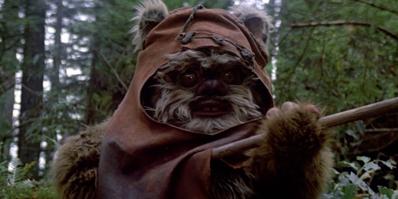 Wicket com uma lança em Return of the Jedi