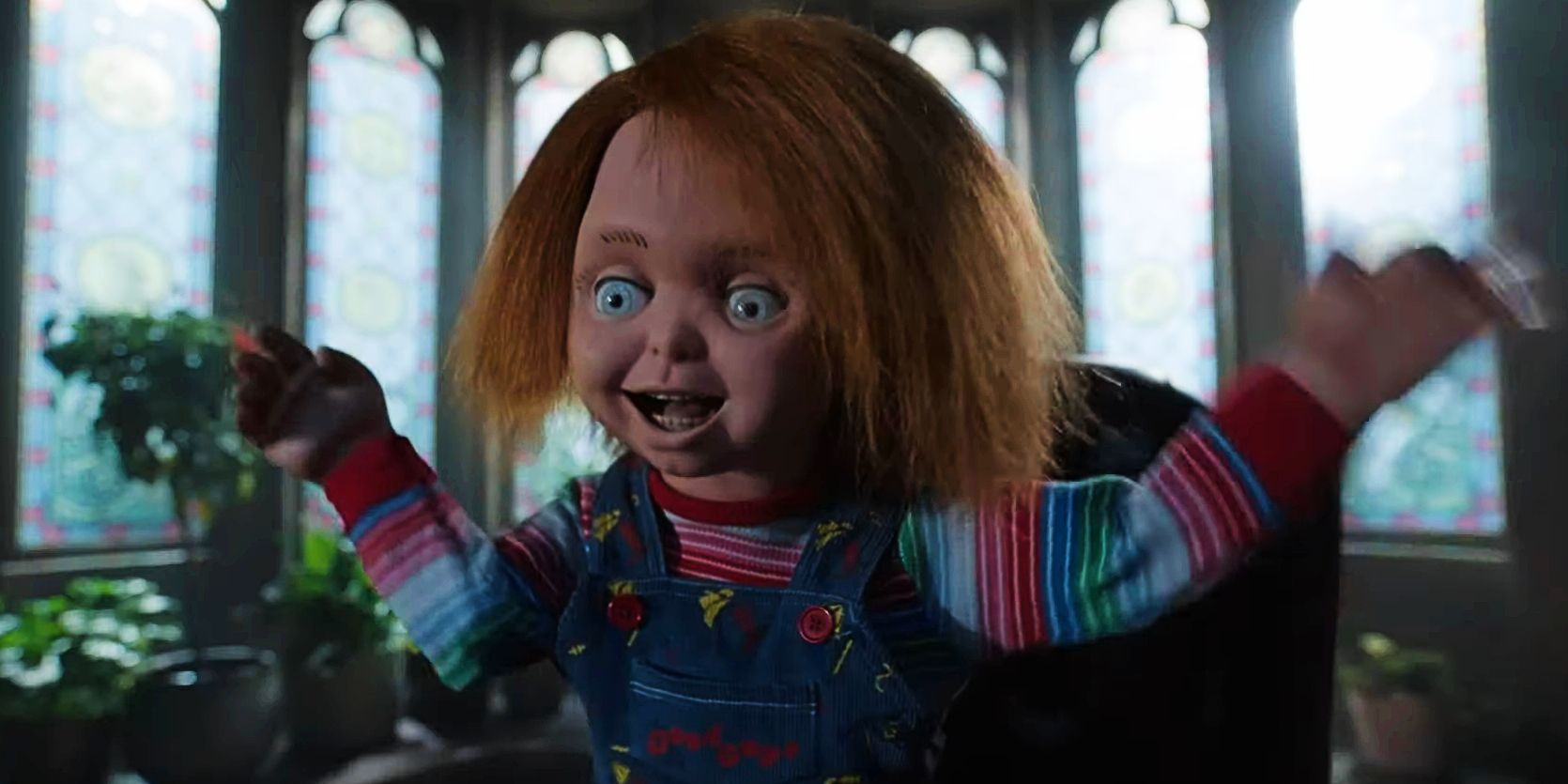 Chucky popping out in surprise in Chucky season 2