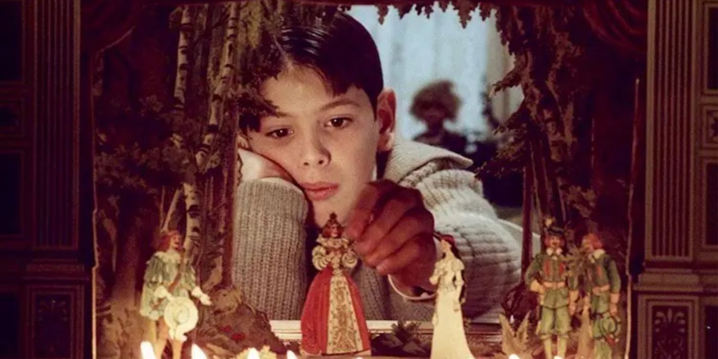A child playing in Fanny and Alexander