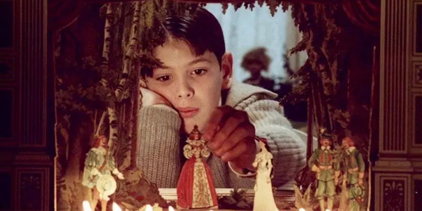 Uma criança brincando em Fanny e Alexander