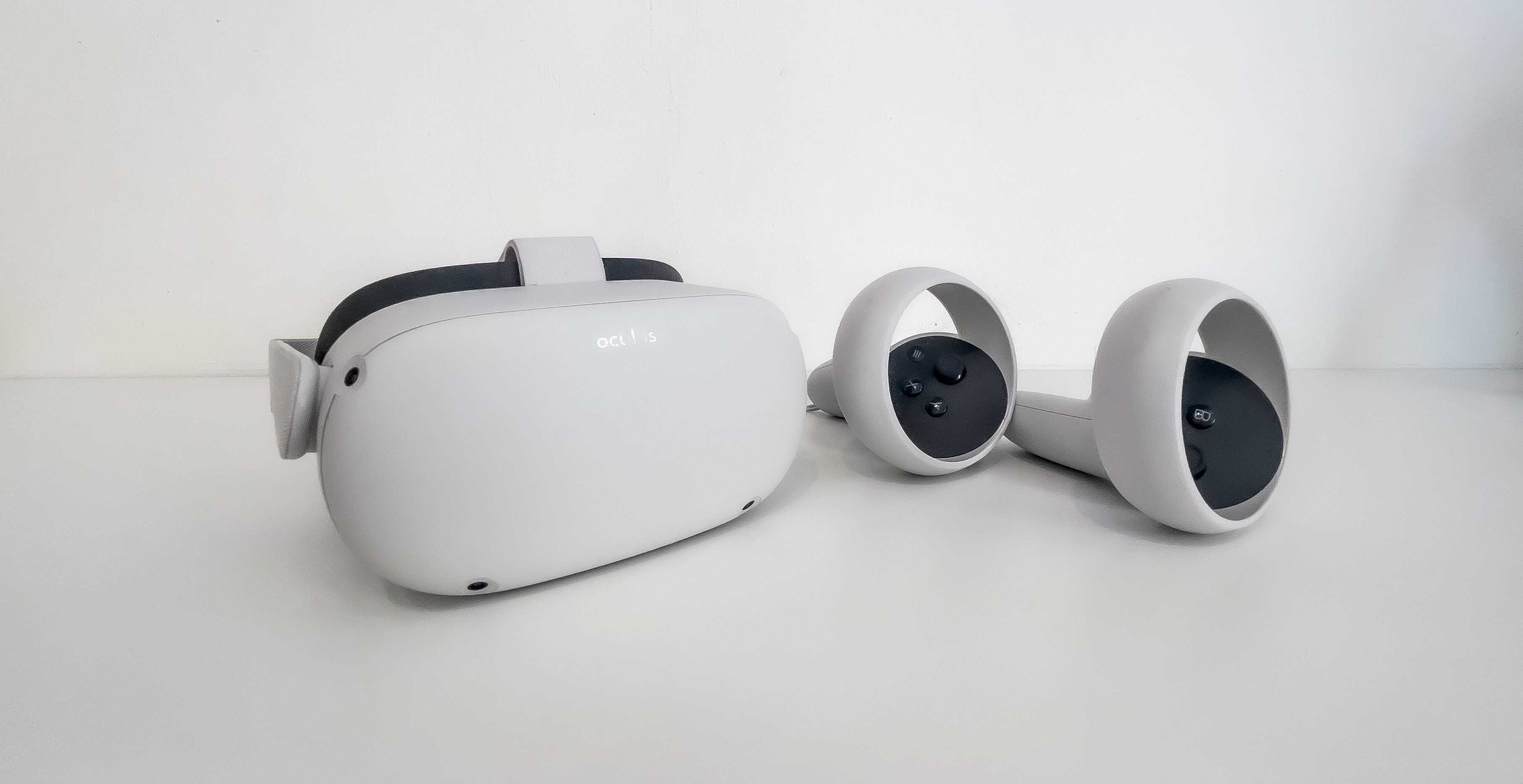 Everything You Need to Know Before Buying a VR Headset