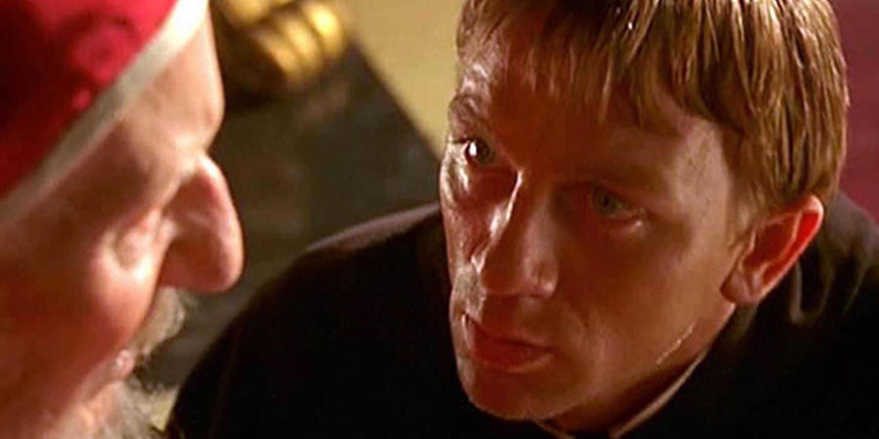 Elizabeth: Daniel Craig intimidates a bishop by getting close to his face