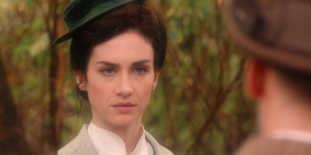 Female Castiel looking angry in Supernatural