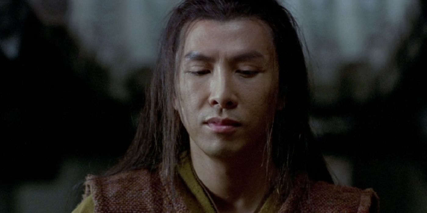 Hero 2002: Donnie Yen looks downward at the floor