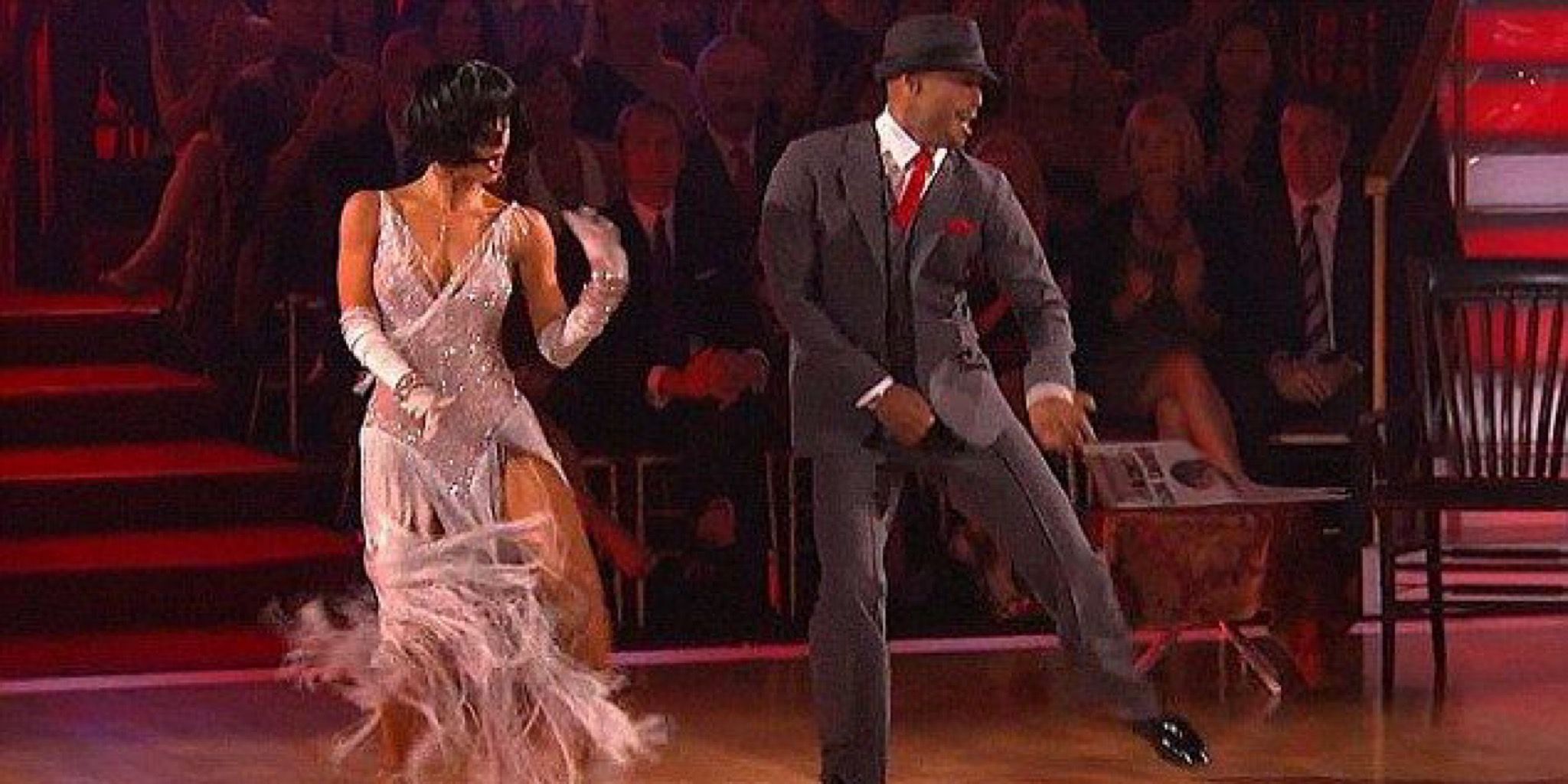 JR Martinez e Karina Smirnoff na 13ª temporada de Dancing With The Stars