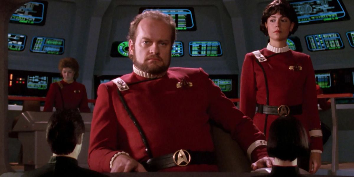 An image of Kelsey Grammar's TNG appearance as Captain Bateman is shown.