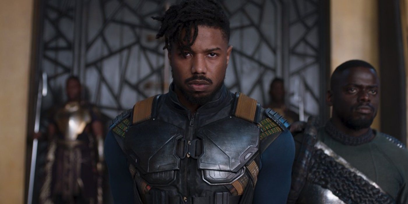 Killmonger_arrives_in_the_throne_room_in_Black_Panther