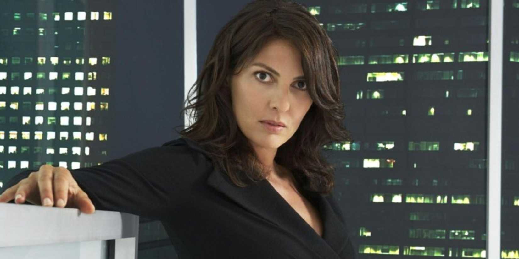 Gina Bellman as Sophie Devereaux in Leverage