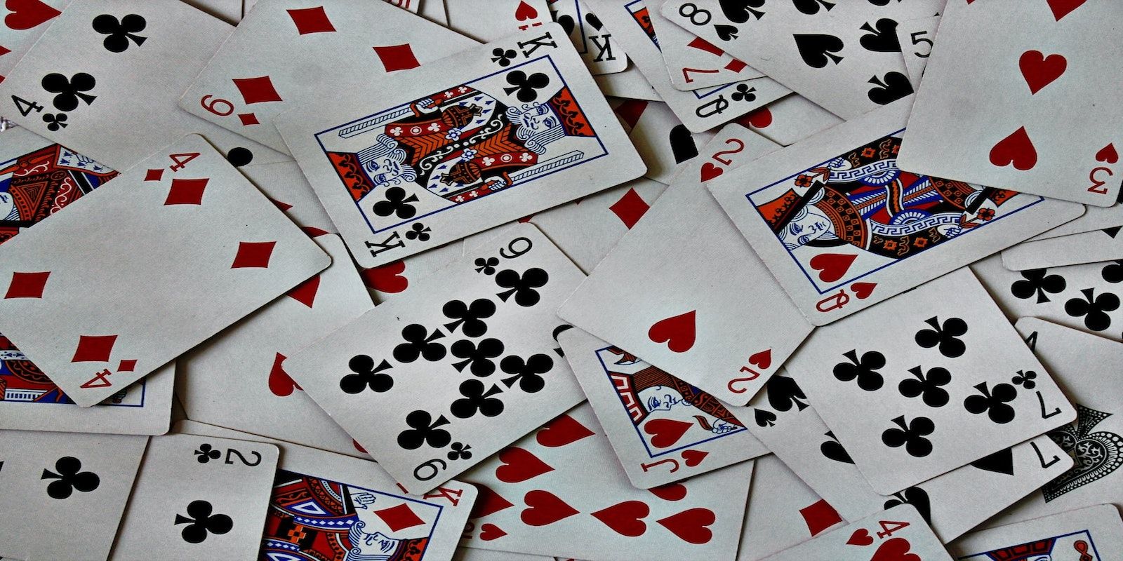 5 Games To Play With A Deck Of Cards