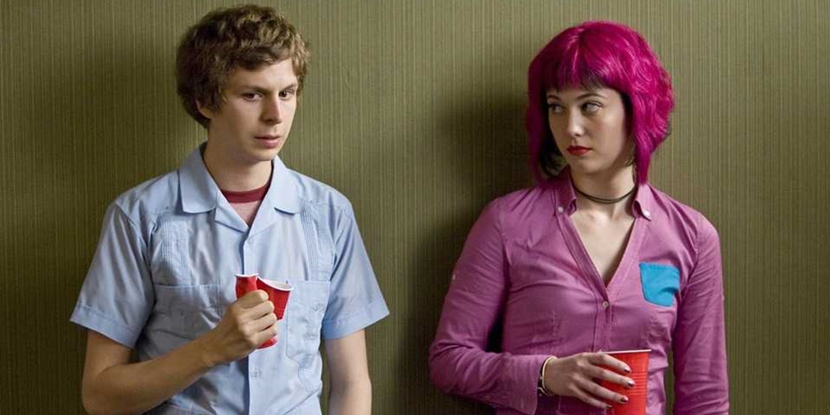 Scott and Ramona stand against a wall in Scott Pilgrim vs the World